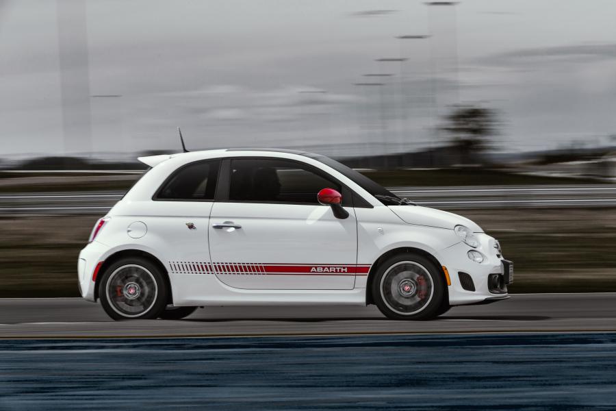  Fiat 500 Abarth (312) 2014 года  (BR) (фото 10 из 30)
